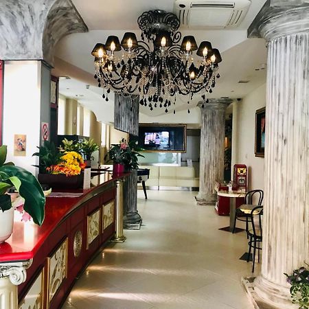 Hotel In 체제나티코 외부 사진
