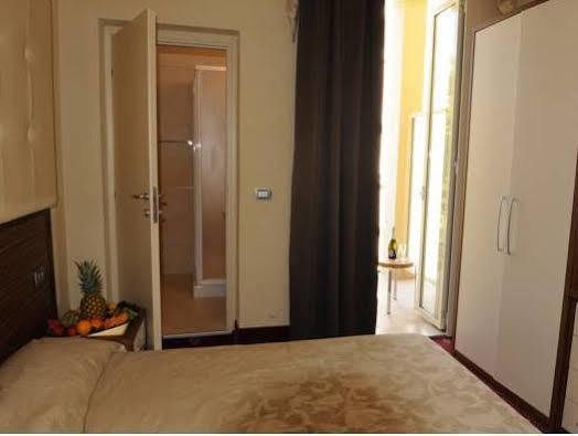 Hotel In 체제나티코 외부 사진
