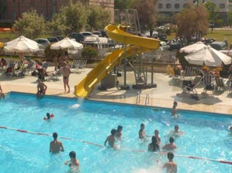 Hotel In 체제나티코 외부 사진