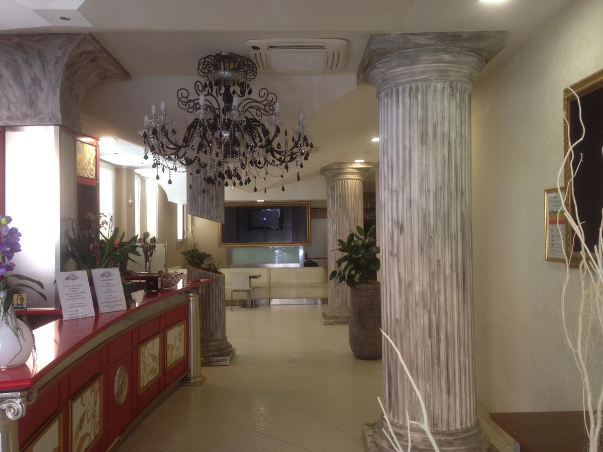 Hotel In 체제나티코 외부 사진