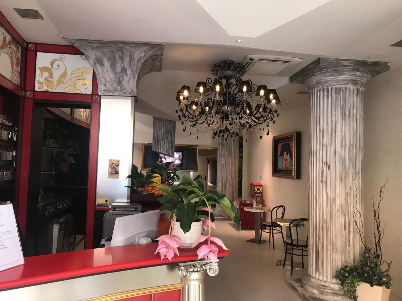 Hotel In 체제나티코 외부 사진