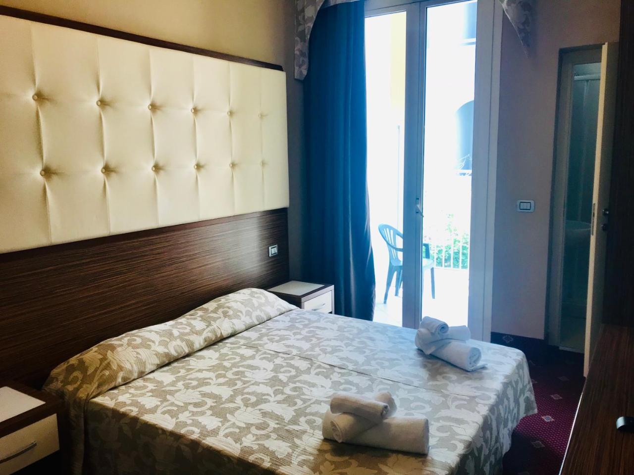 Hotel In 체제나티코 외부 사진