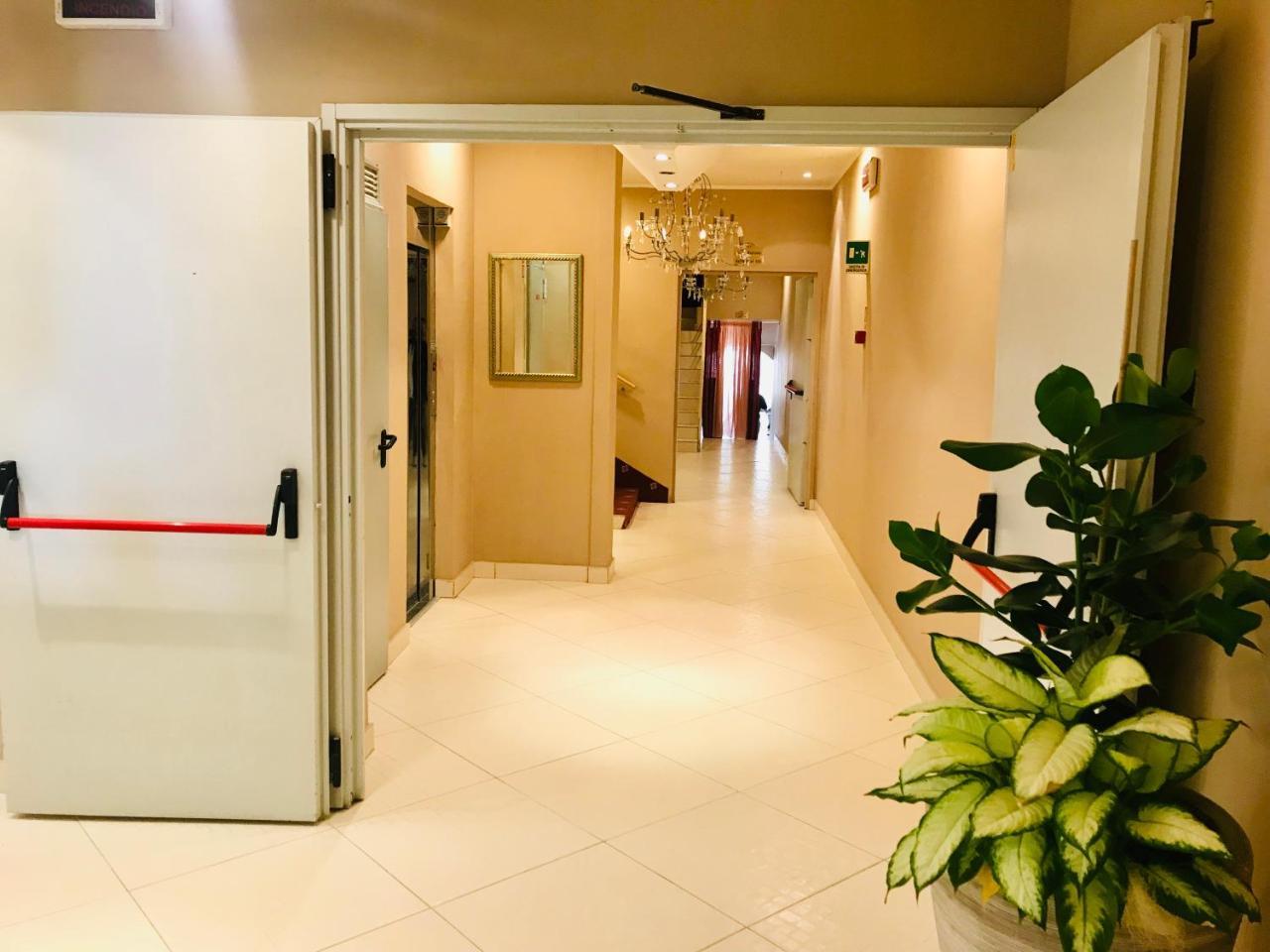 Hotel In 체제나티코 외부 사진