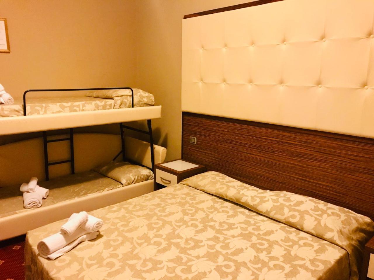 Hotel In 체제나티코 외부 사진